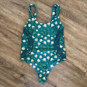 Benoa swim one piece bikini